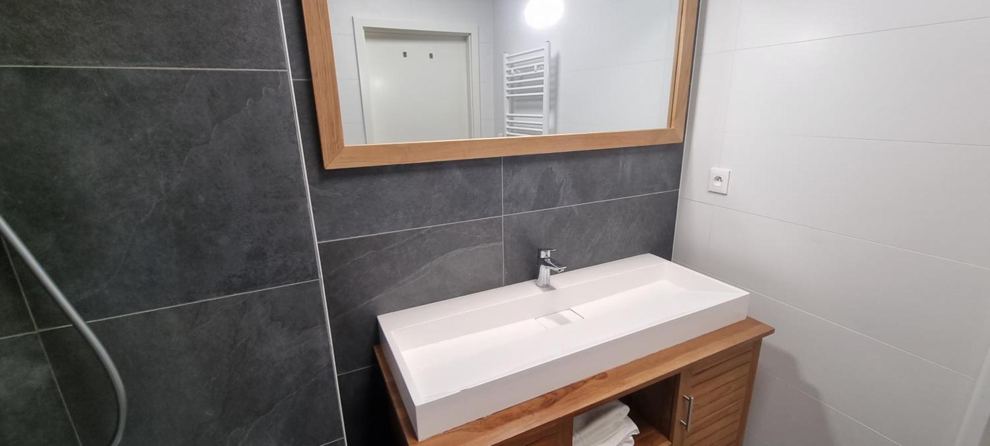 Bel Appartement Contemporain Avec Terrasse Climatisation Et Parking Payant En Option 스트라스부르 외부 사진